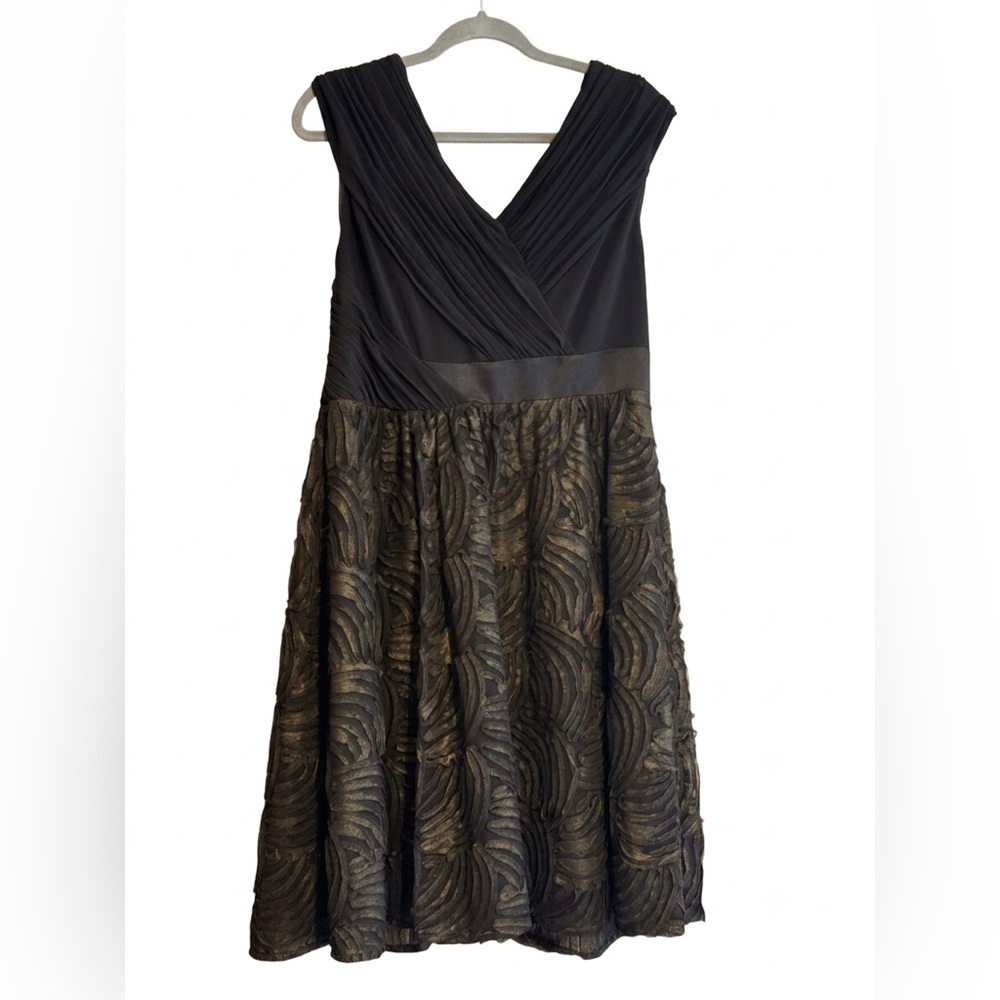 Adrianna Papell Pleated Bodice Fit & Flare Dress - Size 16